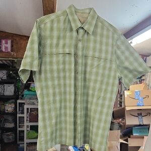 BASS Medium Men's Green Plaid Short Sleeve Shirt